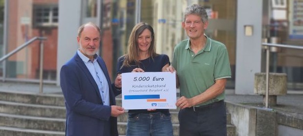 Bild: Spendenübergabe