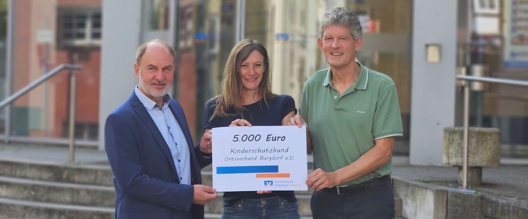 Bild: Spendenübergabe Volksbank